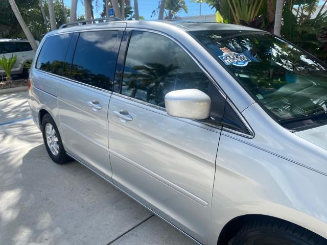 Photo of 2010 Slate Green Metallic Honda Odyssey