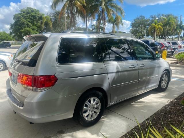 Photo of 2010 Slate Green Metallic Honda Odyssey