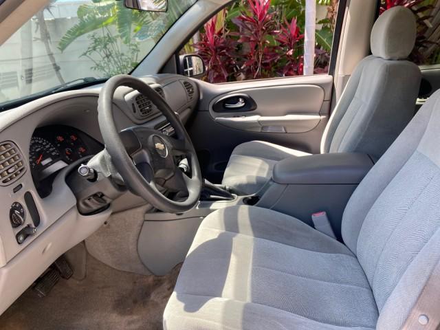 Photo of 2005 Majestic Red Metallic Chevrolet Trailblazer