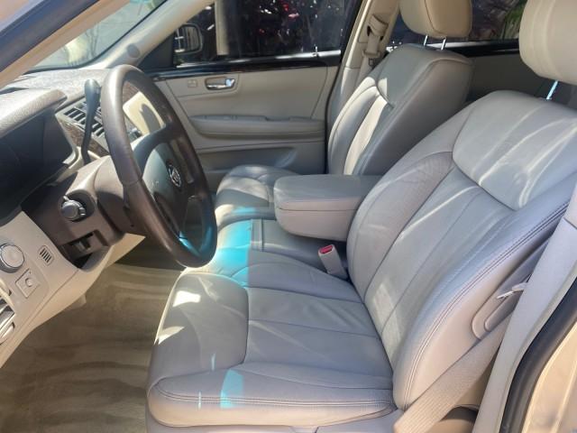Photo of 2008 Gold Mist Cadillac DTS