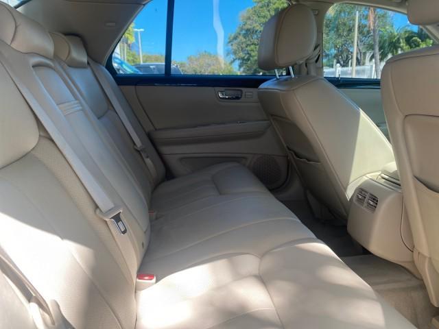 Photo of 2008 Gold Mist Cadillac DTS