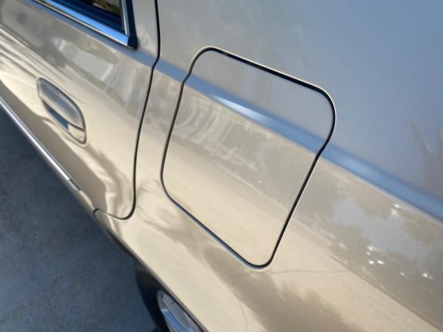 Photo of 2008 Gold Mist Cadillac DTS
