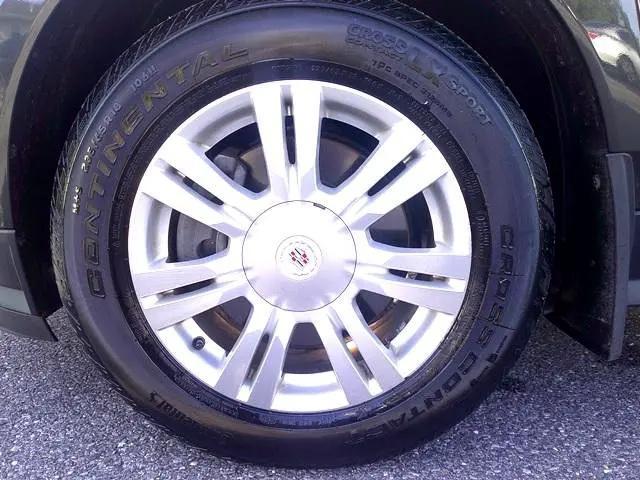 Photo of 2015 Graphite Metallic Cadillac SRX