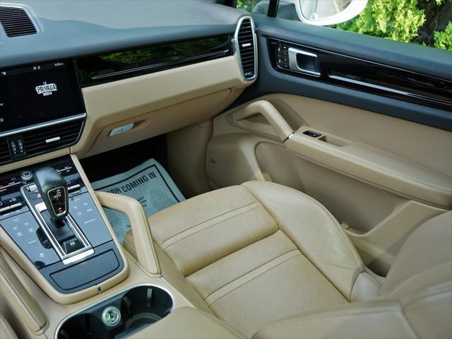 Photo of 2019 White Porsche Cayenne