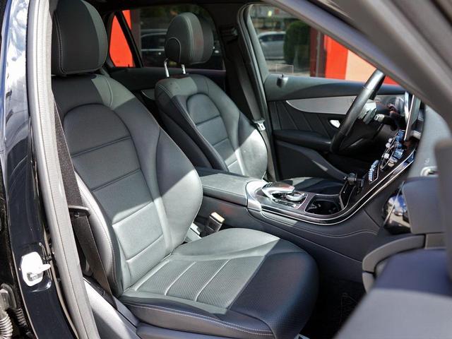 Photo of 2019 Black Mercedes-Benz GLC 300