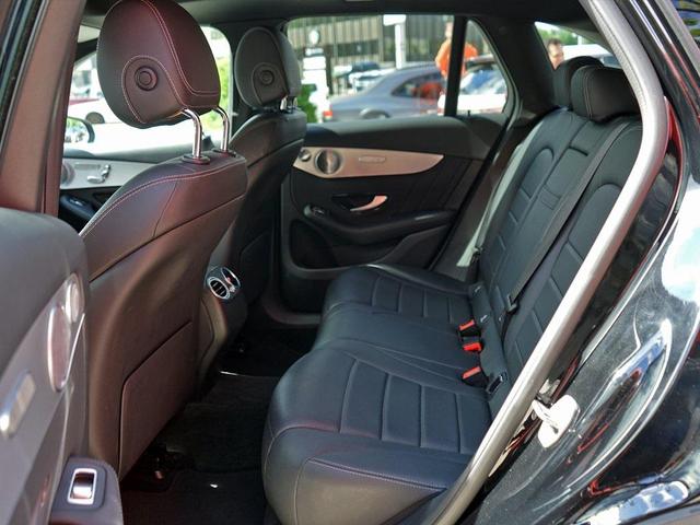 Photo of 2019 Black Mercedes-Benz GLC 300