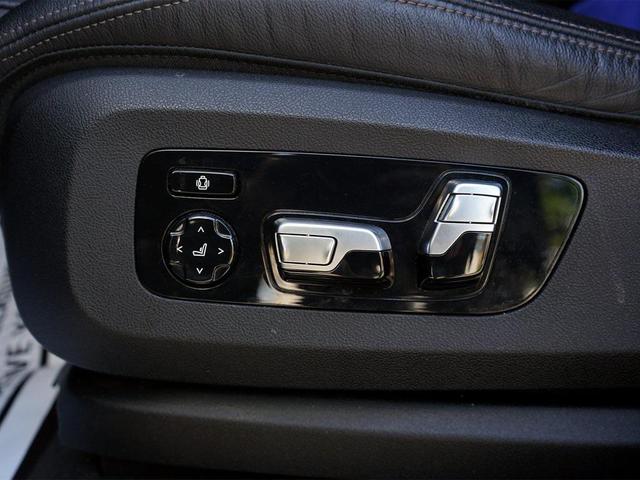 Photo of 2021 Black Sapphire Metallic BMW X6