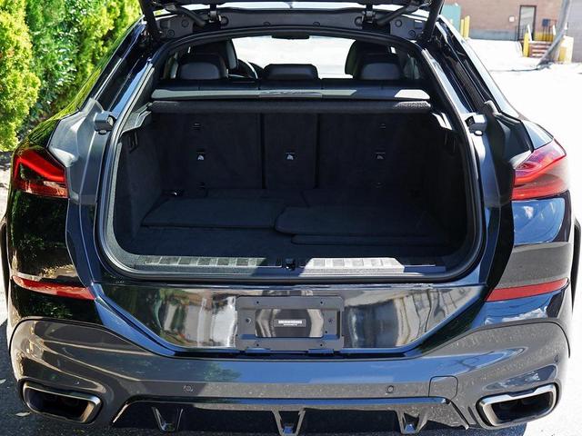 Photo of 2021 Black Sapphire Metallic BMW X6