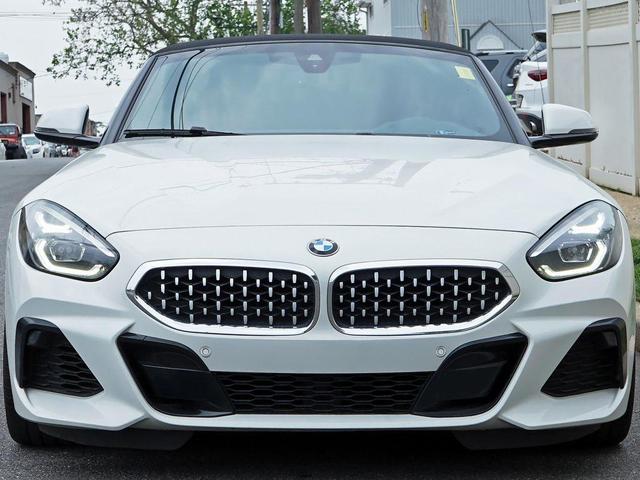 Photo of 2020 Alpine White BMW Z4