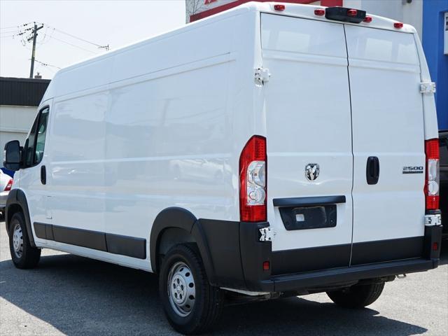Photo of 2023 Bright White Clearcoat RAM ProMaster 2500