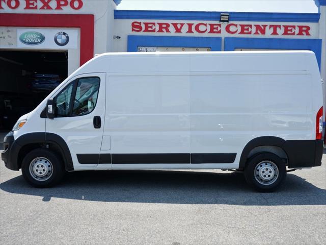 Photo of 2023 Bright White Clearcoat RAM ProMaster 2500