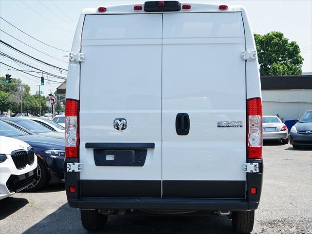 Photo of 2023 Bright White Clearcoat RAM ProMaster 2500
