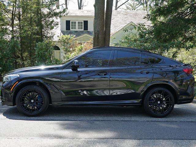 Photo of 2020 Black Sapphire Metallic BMW X6 M