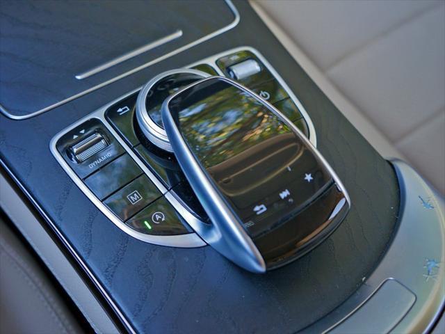 Photo of 2019 Black Mercedes-Benz GLC 300