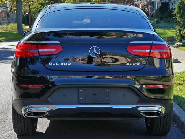 Photo of 2019 Black Mercedes-Benz GLC 300