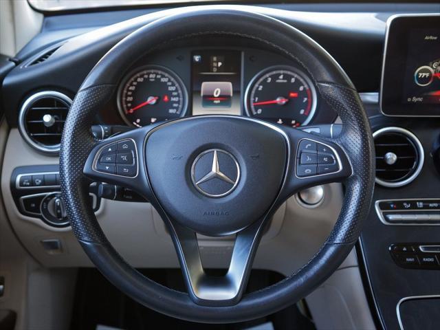 Photo of 2019 Black Mercedes-Benz GLC 300