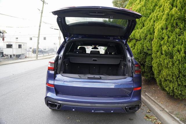 Photo of 2022 Blue Metallic BMW X5