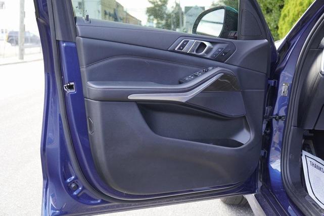 Photo of 2022 Blue Metallic BMW X5