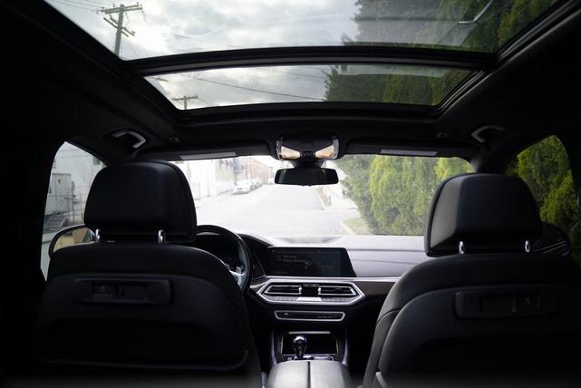 Photo of 2022 Blue Metallic BMW X5