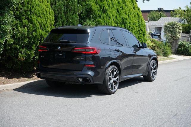 Photo of 2023 Black Sapphire Metallic BMW X5