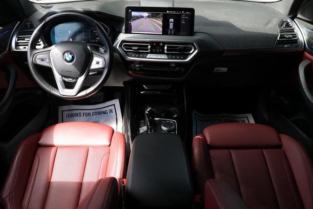 Photo of 2023 Mineral White Metallic BMW X3