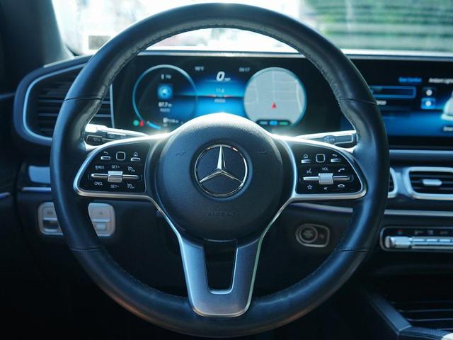 Photo of 2022 Black Mercedes-Benz GLE 450