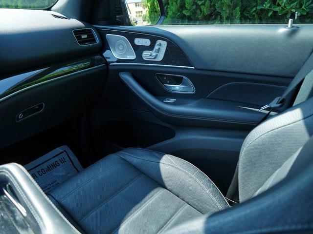 Photo of 2022 Black Mercedes-Benz GLE 450