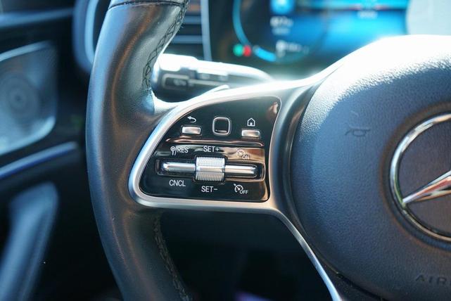 Photo of 2022 Black Mercedes-Benz GLE 450