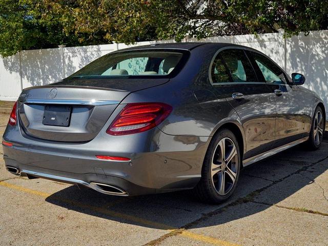 Photo of 2018 Gray Mercedes-Benz E-Class