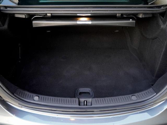 Photo of 2018 Gray Mercedes-Benz E-Class