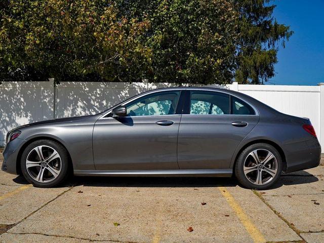 Photo of 2018 Gray Mercedes-Benz E-Class