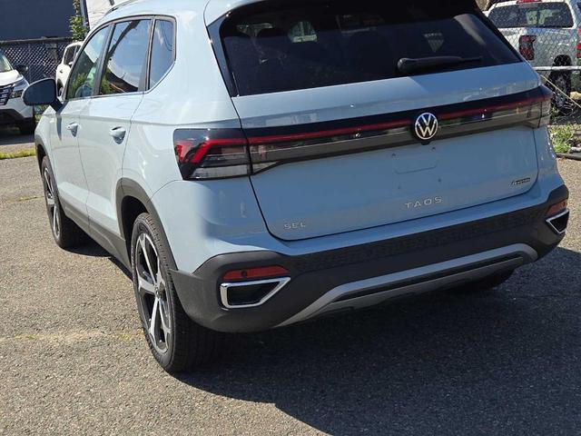 Photo of 2025 Alpine Grey Volkswagen Taos