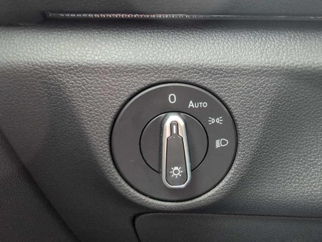 Photo of 2024 Platinum Gray Metallic Volkswagen Jetta