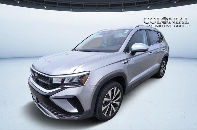 Photo of 2023 Pyrite Silver Metallic Volkswagen Taos