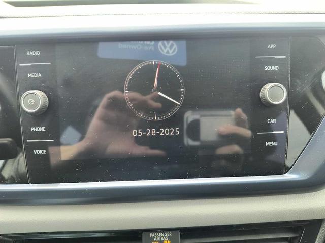 Photo of 2023 Pyrite Silver Metallic Volkswagen Taos