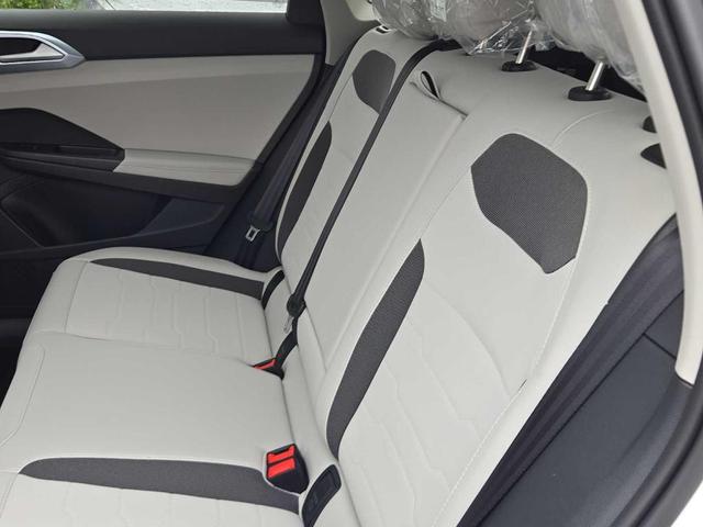 Photo of 2025 Pure White Volkswagen Taos