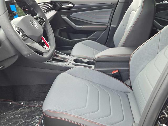 Photo of 2025 Deep Black Pearl Effect Volkswagen Jetta GLI