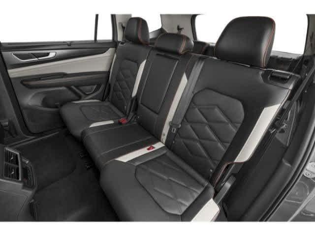 Photo of 2025 Pure White Volkswagen Atlas