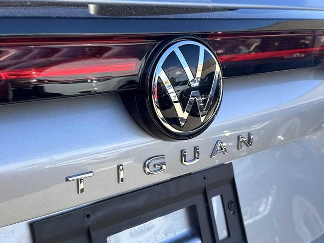 Photo of 2025 Pyrite Silver Metallic Volkswagen Tiguan