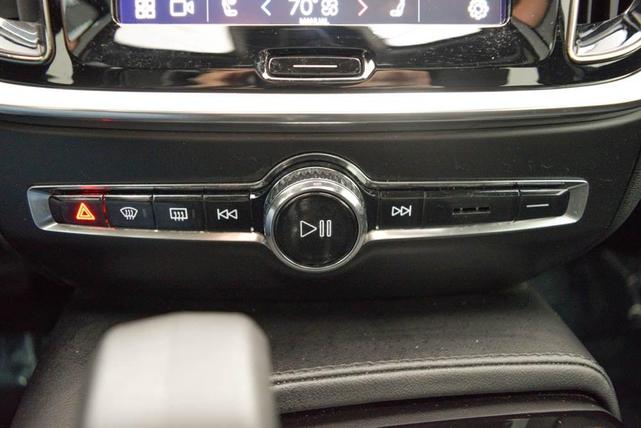 Photo of 2023 Crystal White Volvo S60 Recharge Plug-In Hybrid
