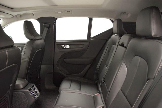 Photo of 2026 Silver Volvo XC40