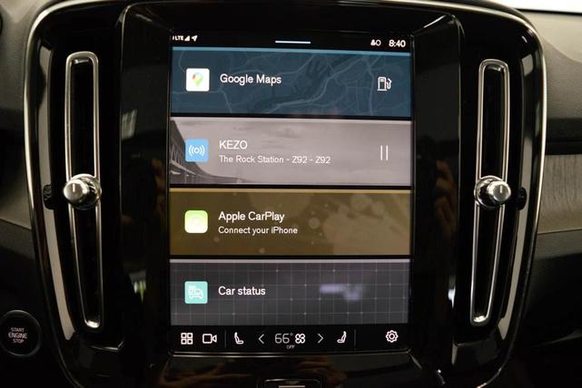 Photo of 2025 Gray Volvo XC40