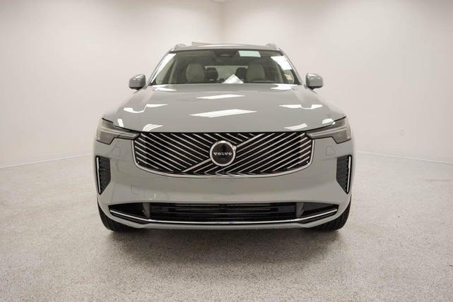 Photo of 2026 Vapour Gray Volvo XC90 Plug-In Hybrid