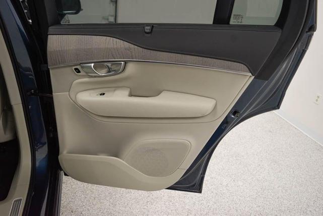 Photo of 2024 Denim Blue Volvo XC90