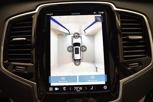 Photo of 2024 Denim Blue Volvo XC90