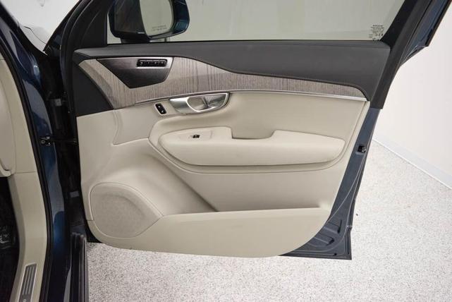 Photo of 2024 Denim Blue Volvo XC90