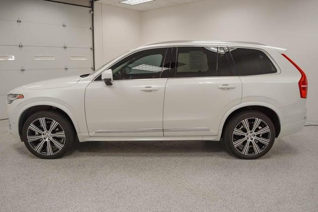 Photo of 2024 Crystal White Volvo XC90