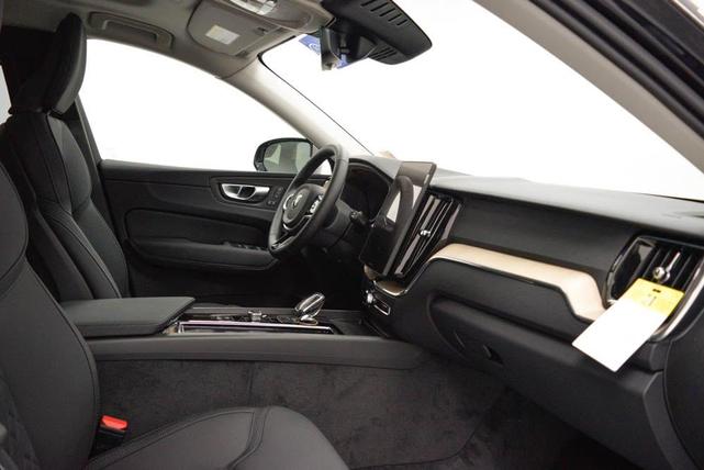 Photo of 2026 Onyx Black Volvo XC60