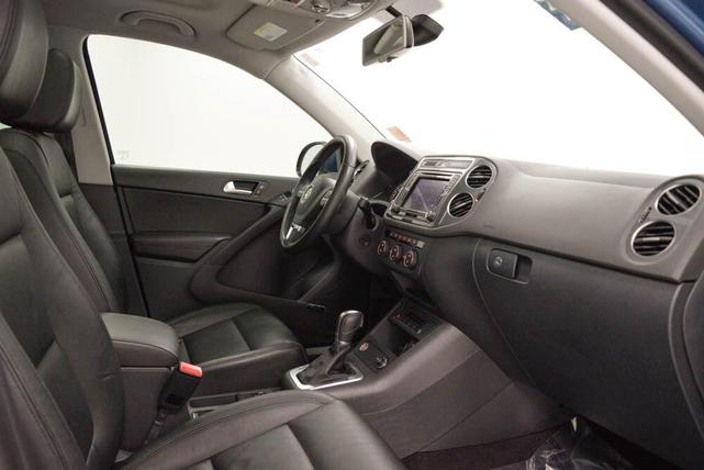 Photo of 2017 Pacific Blue Volkswagen Tiguan
