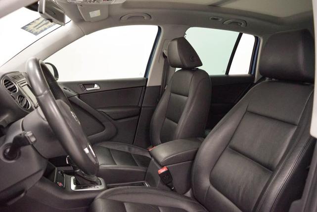 Photo of 2017 Pacific Blue Volkswagen Tiguan